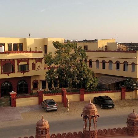 Sankhu Niwas Hotel Bikaner Bagian luar foto