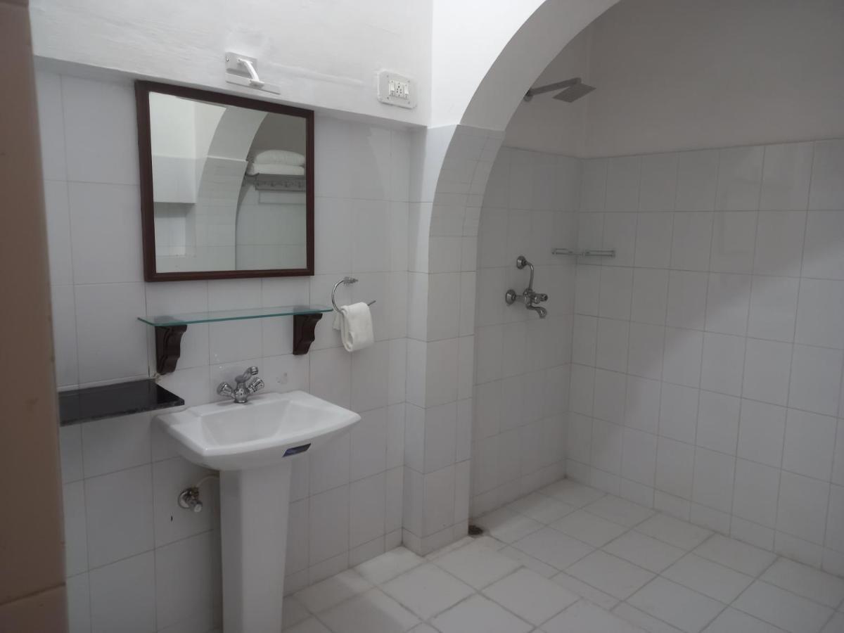 Sankhu Niwas Hotel Bikaner Bagian luar foto