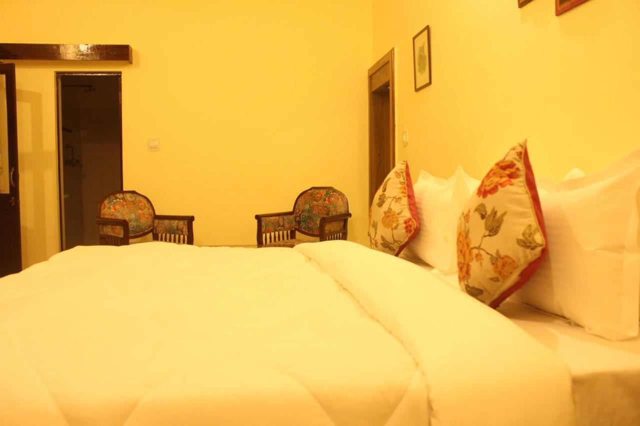 Sankhu Niwas Hotel Bikaner Bagian luar foto